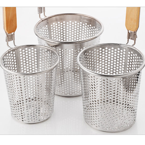 Strainer